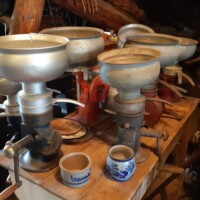 Diverse Milchzentrifugen