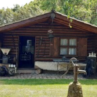Kleines Blockhaus